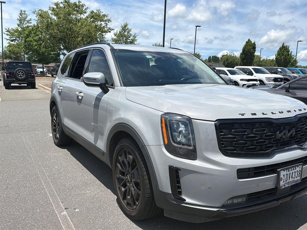 Used 2022 Wolf Gray KIA SX image 4