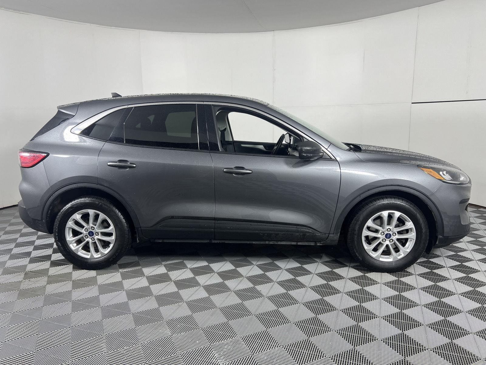 Used 2022 Carbonized Gray Ford SE image 13