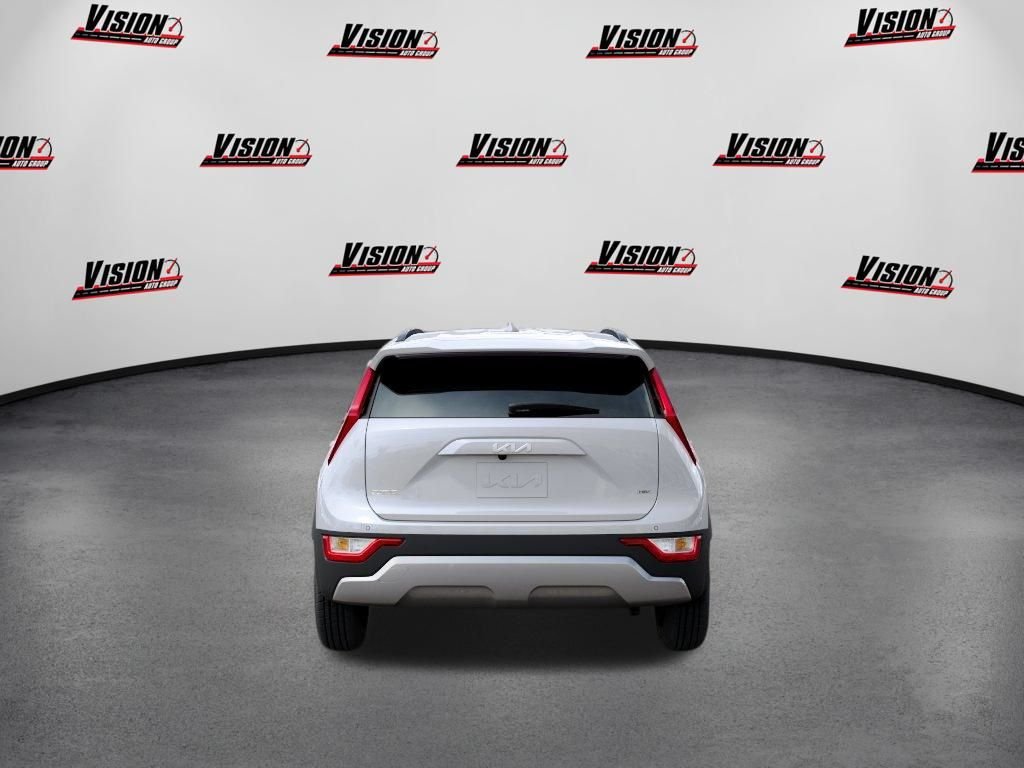 New 2026 Snow White Pearl Kia EX image 5