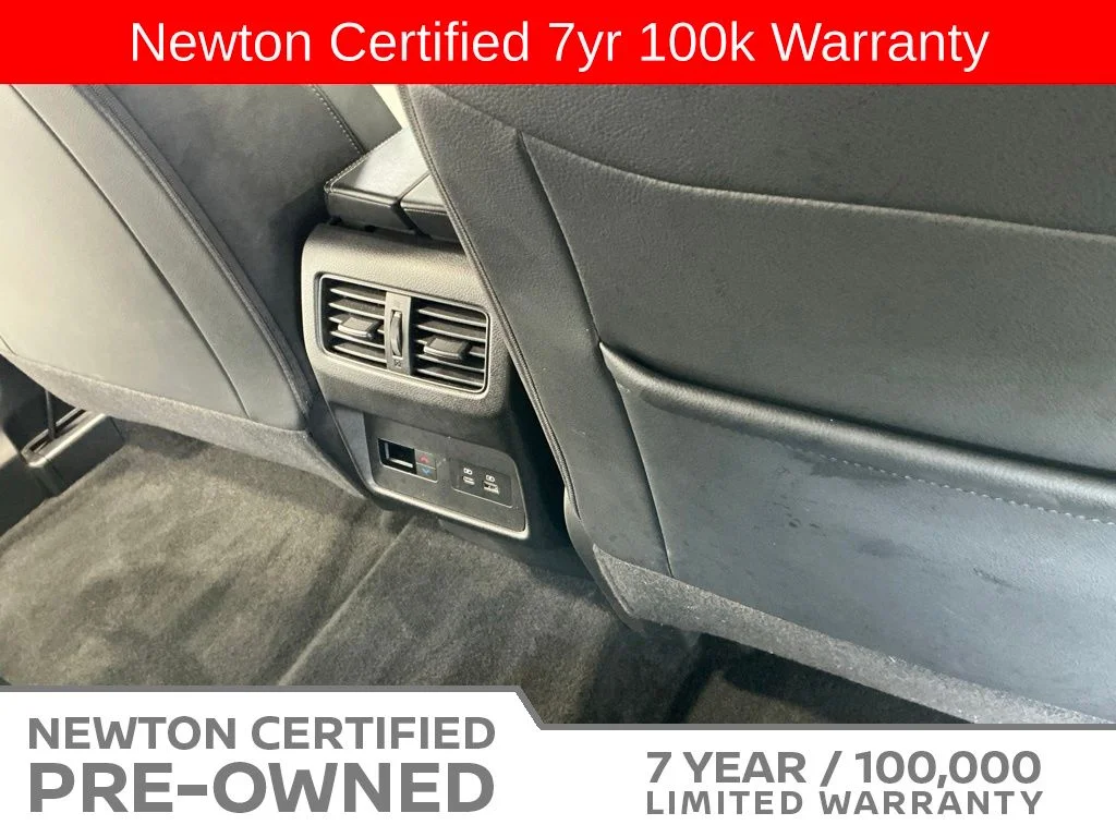 Certified Used 2023 Pearl White Tricoat/Super Black Nissan SL image 24