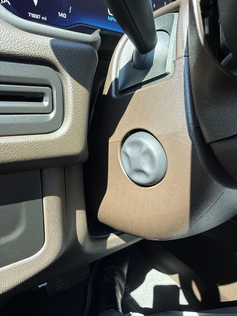 Used 2022 White Chevrolet LT image 7