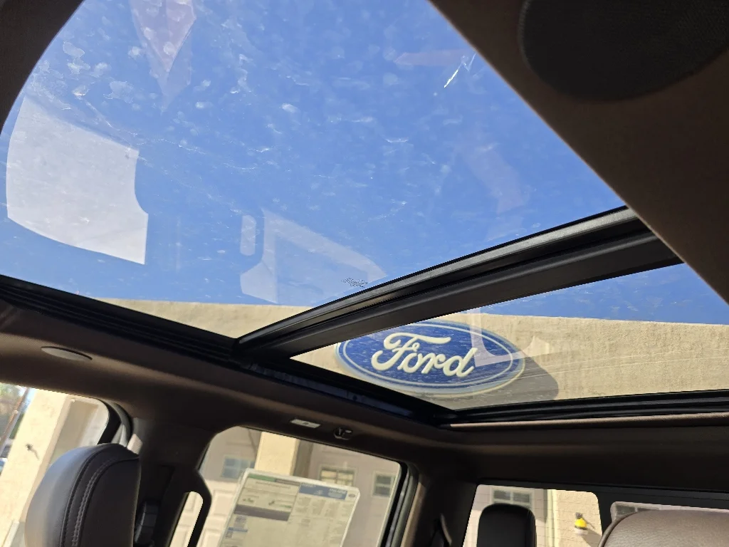 New 2027 Star White Metallic Tri-Coat Ford F-450® King Ranch® image 33