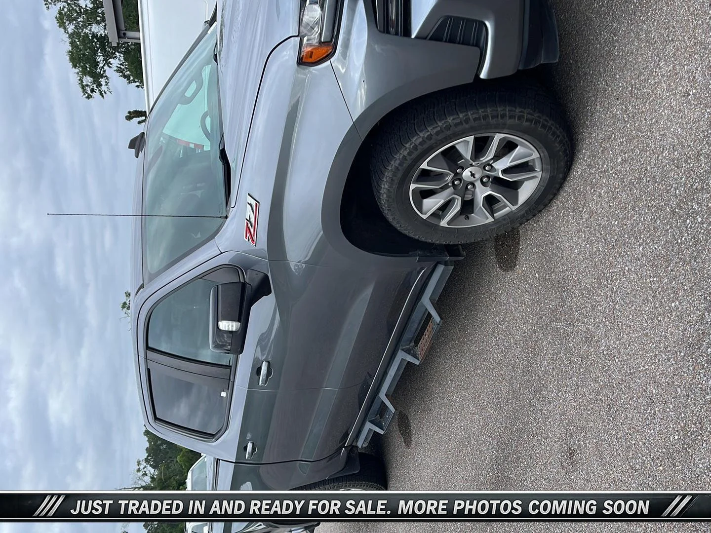Used 2020 SATIN STEEL METALLIC Chevrolet RST image 7