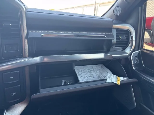 Used 2025  Ford King Ranch image 42