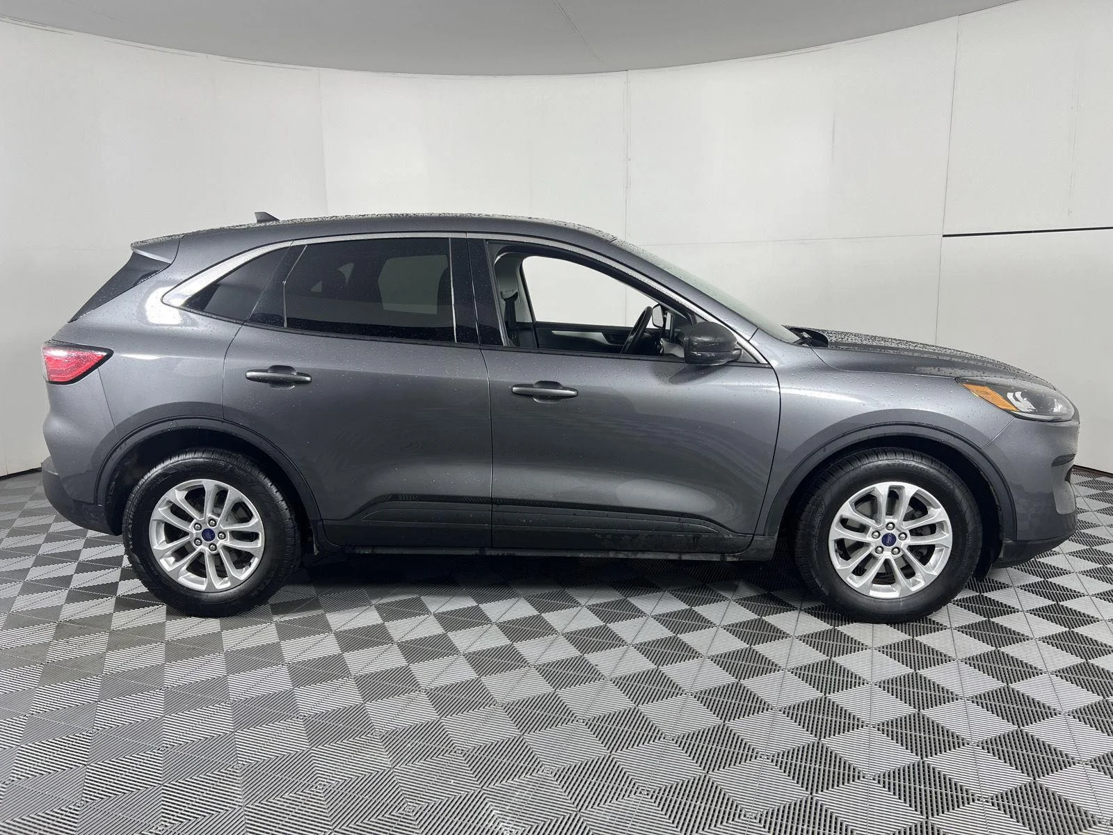 Used 2022 Carbonized Gray Ford SE image 13