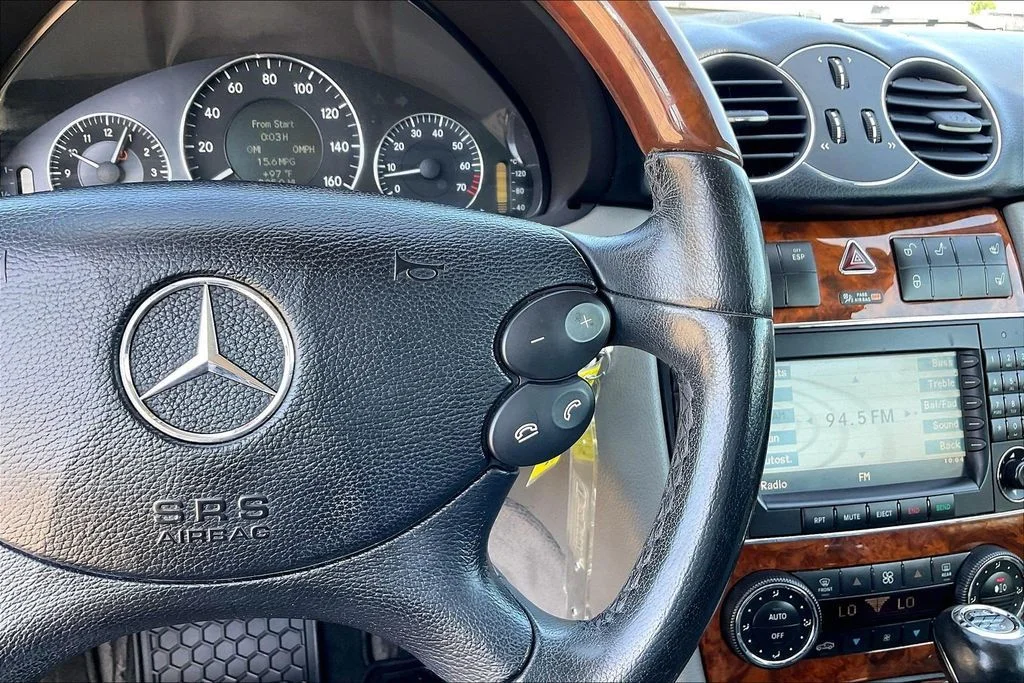 Used 2009 Blue Mercedes-Benz CLK 550 image 9