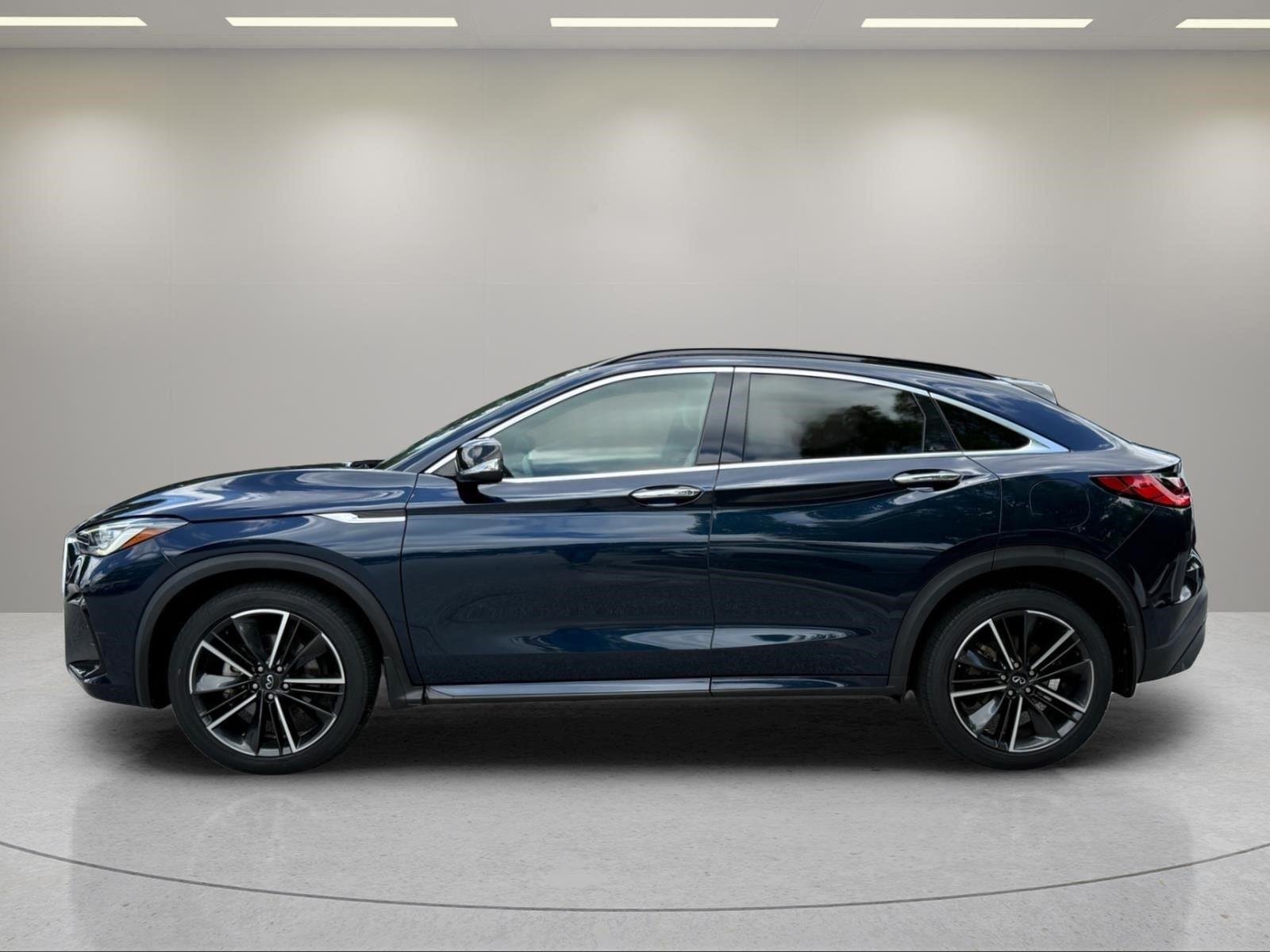 Used 2023 Hermosa Blue INFINITI LUXE image 8