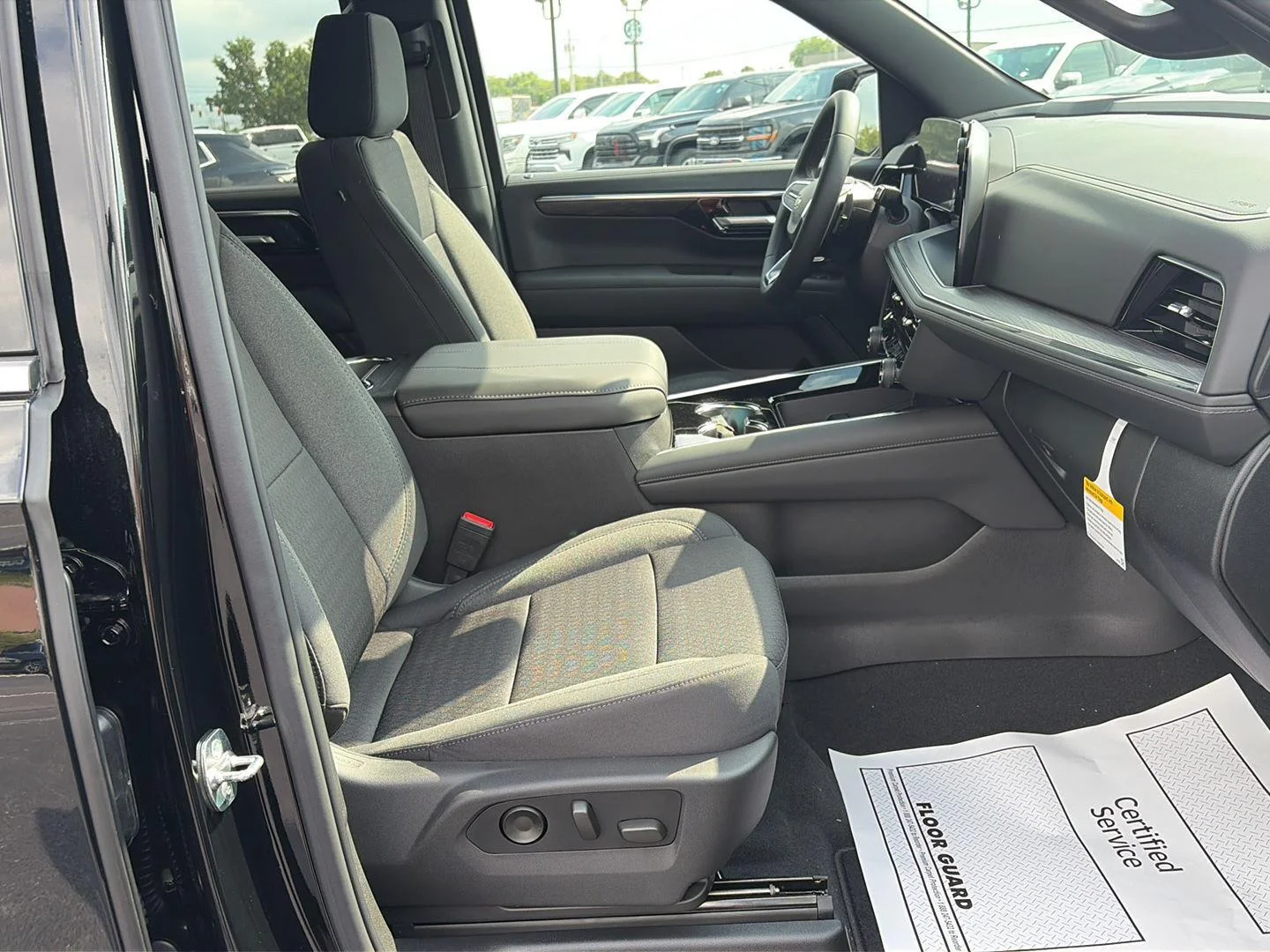 2026 Chevrolet Tahoe LS - Photo 19