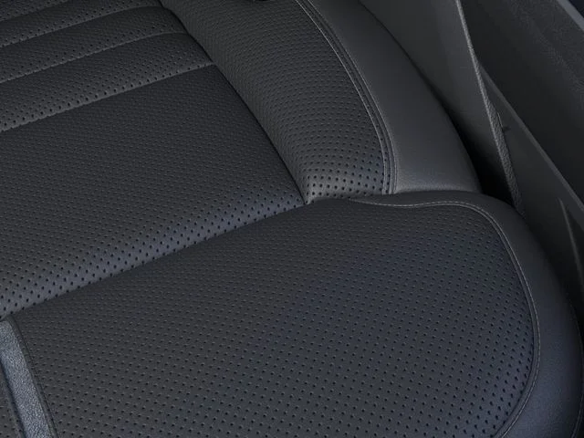 New 2026 Star White Metallic Tri-Coat Ford Platinum® image 16