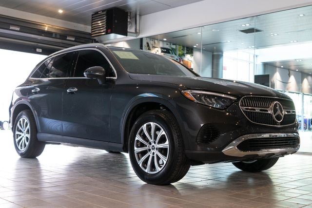 2025 Mercedes-Benz GLC GLC 300 4MATIC's photo