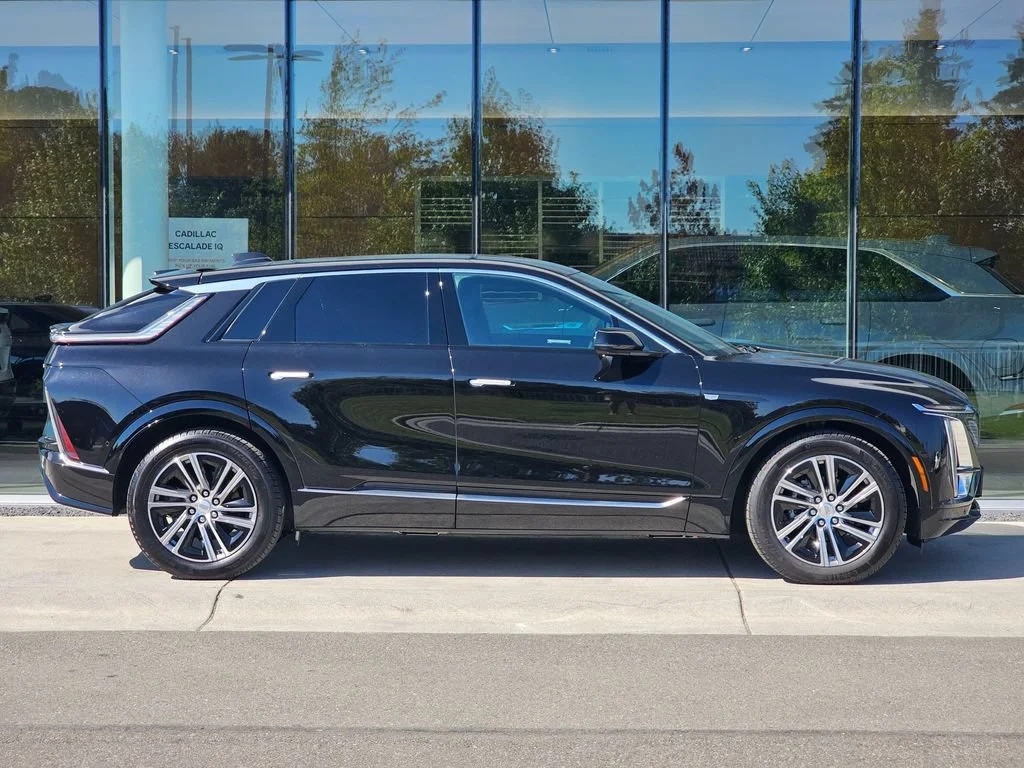 Certified Used 2026 Stellar Black Metallic Cadillac Luxury image 6