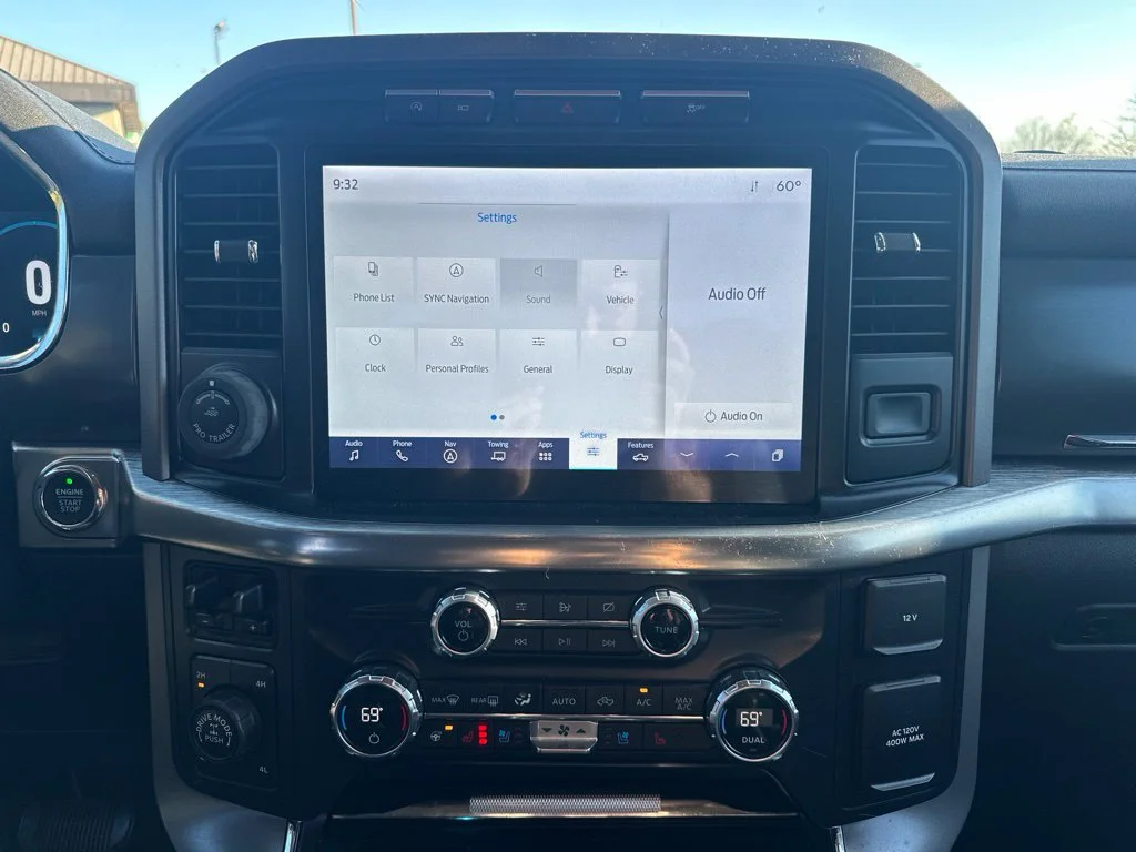 Used 2021 Blue Ford Lariat image 7