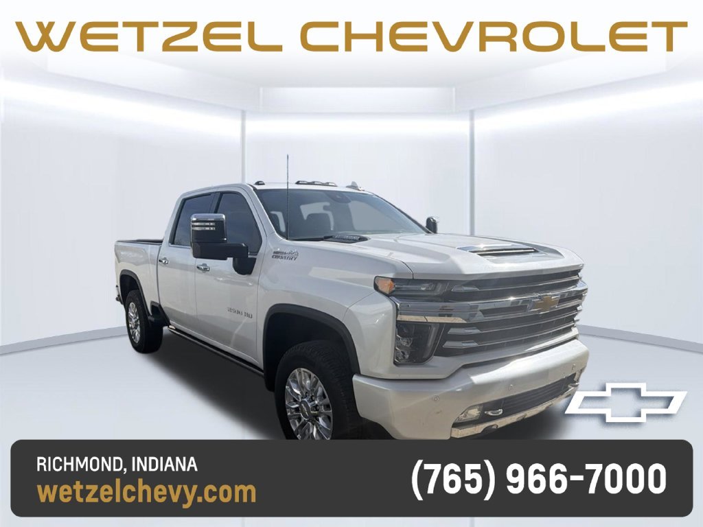 Used 2022 Beige Chevrolet High Country image 3