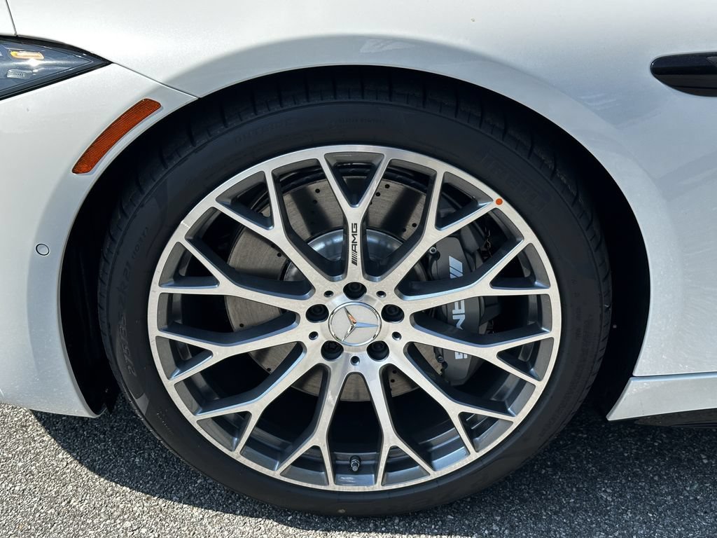 New 2026 MANUFAKTUR Moonlight White Metallic Mercedes-Benz AMG® SL 43 image 46