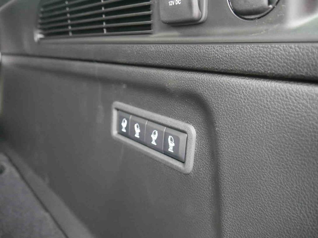 New 2026 Steel Blue Exterior Paint Jeep Grand Wagoneer image 8