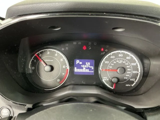 Used 2018 Ice Silver Metallic Subaru 2.0i image 17
