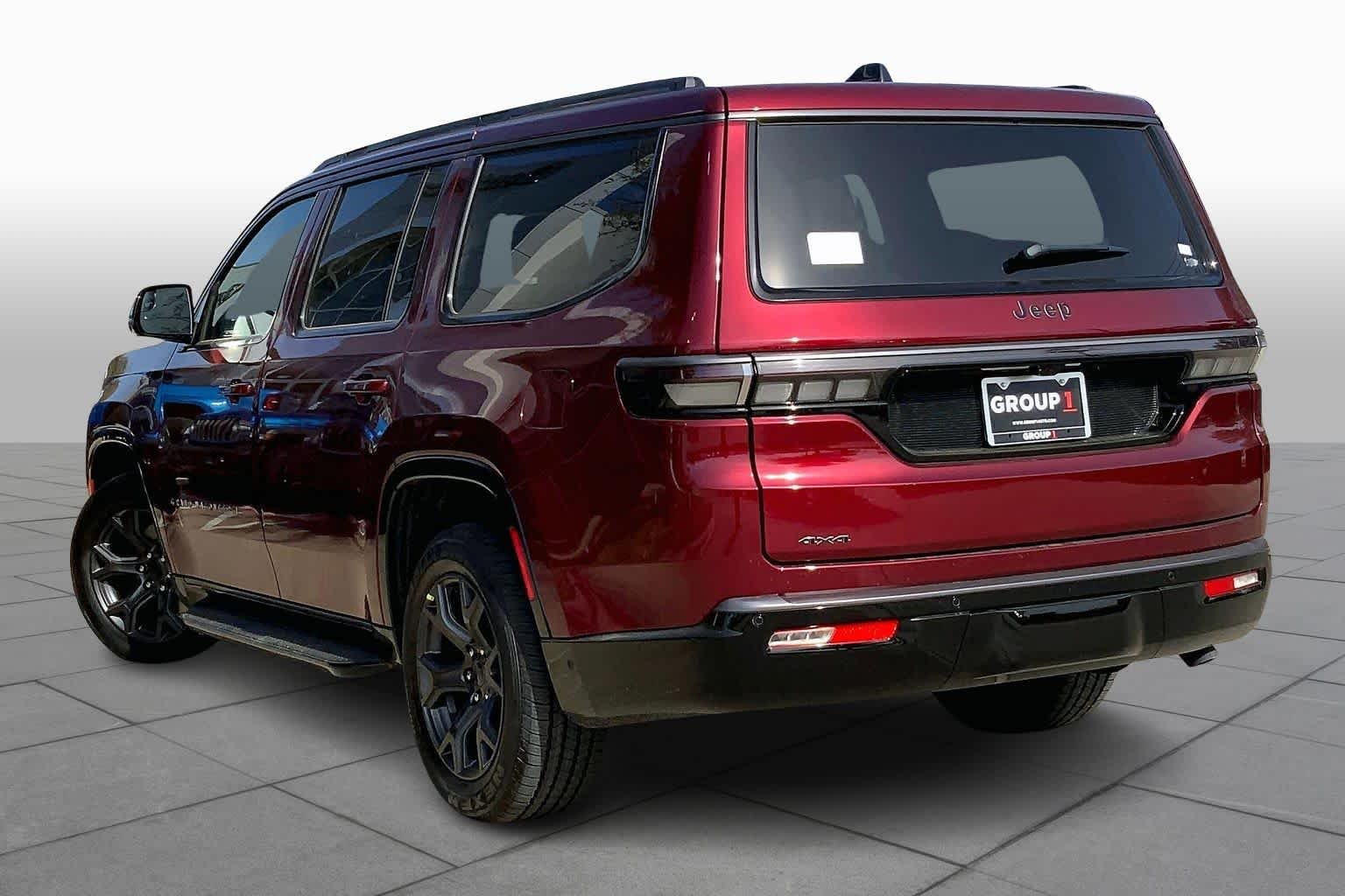 New 2026 Velvet Red Pearl-Coat Exterior Paint Jeep Limited Altitude image 12