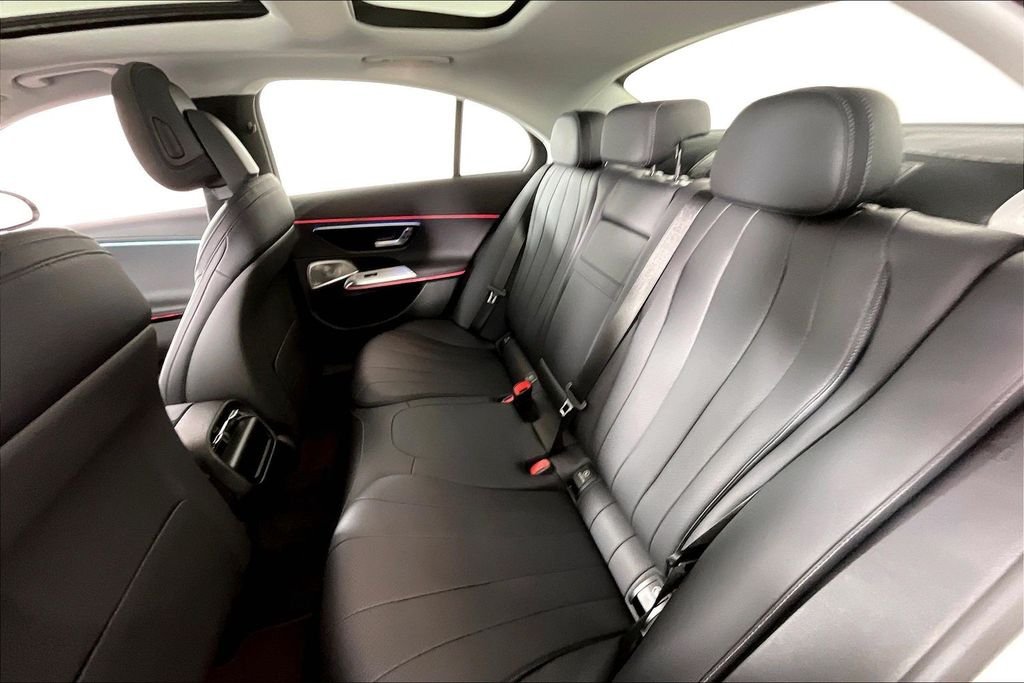 2026 Mercedes-Benz E-Class E350 - Photo 18