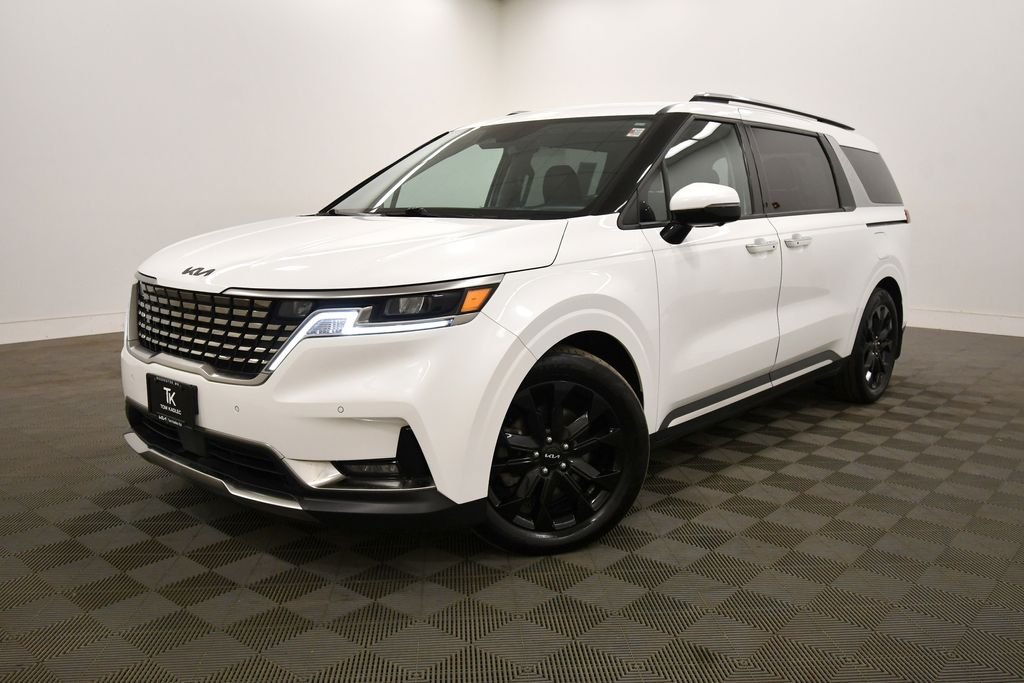 Certified 2024 Kia Carnival SX with VIN KNDNE5H30R6356686 for sale in Rochester, Minnesota