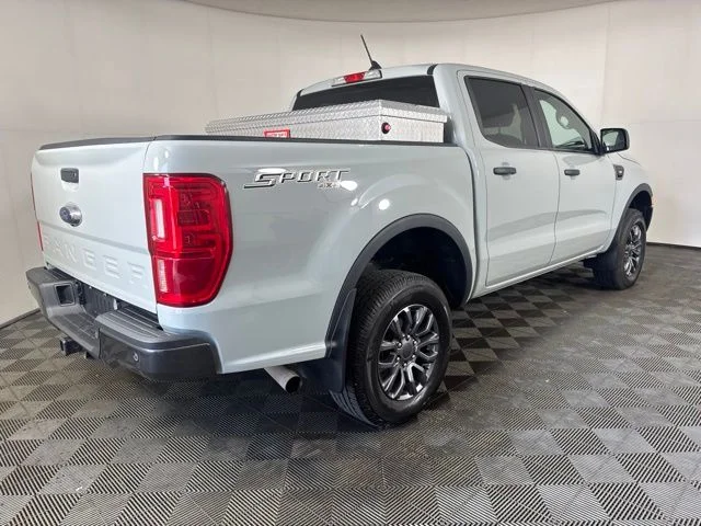 Used 2021 Green Ford XLT image 3