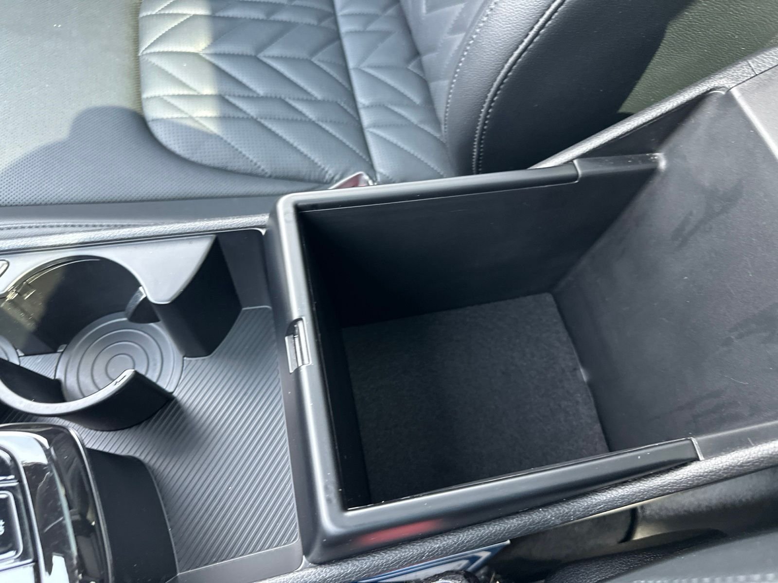 Used 2023 White Kia X-Pro image 74