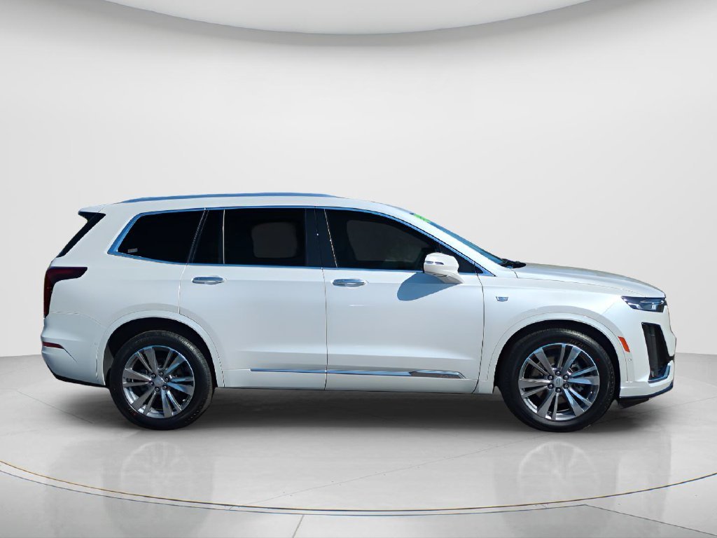 Used 2022 White Cadillac Premium Luxury image 4