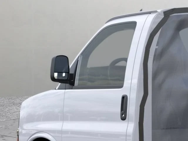 New 2025 Summit White Chevrolet 1WT image 15