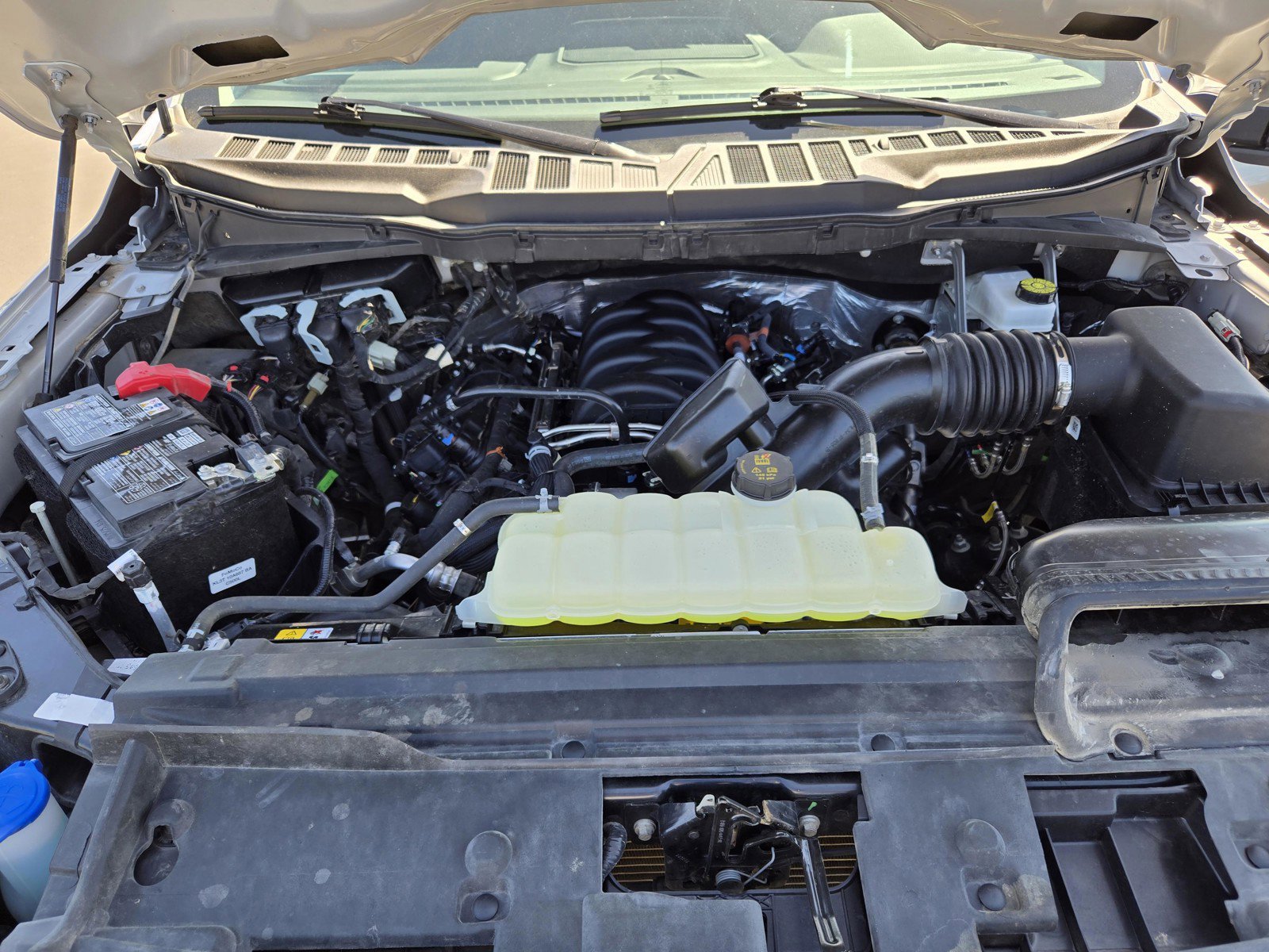 Certified Used 2025 Silver Ford XLT image 26