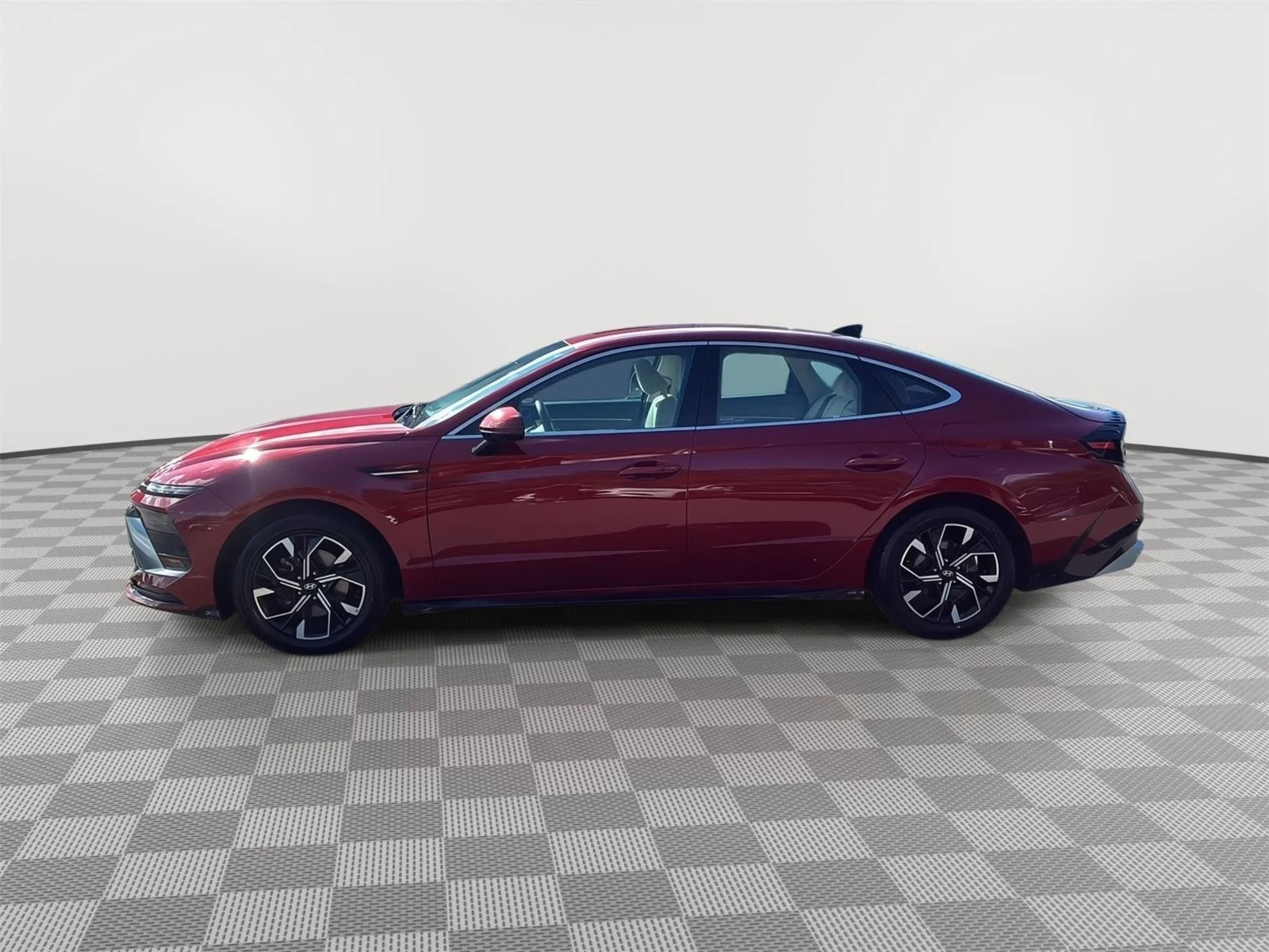 Certified Used 2025 Ultimate red Hyundai SEL image 8
