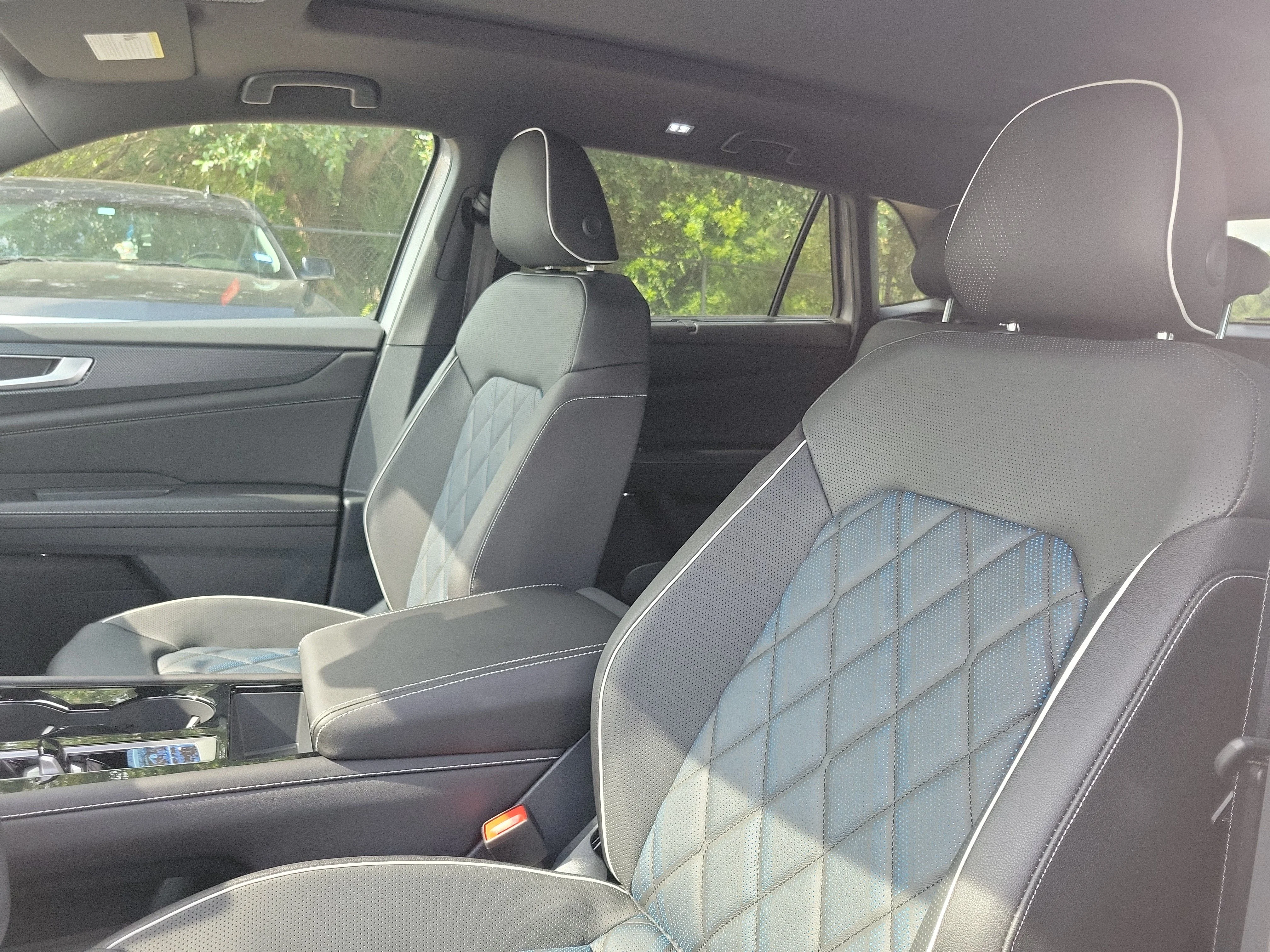 New 2026 Silver Volkswagen 2.0T SEL Premium R-Line image 17