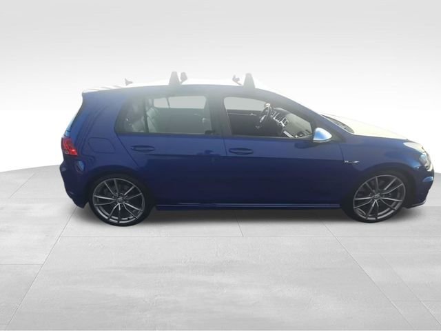 Used 2017 Blue Volkswagen DCC & Navigation 4Motion image 2