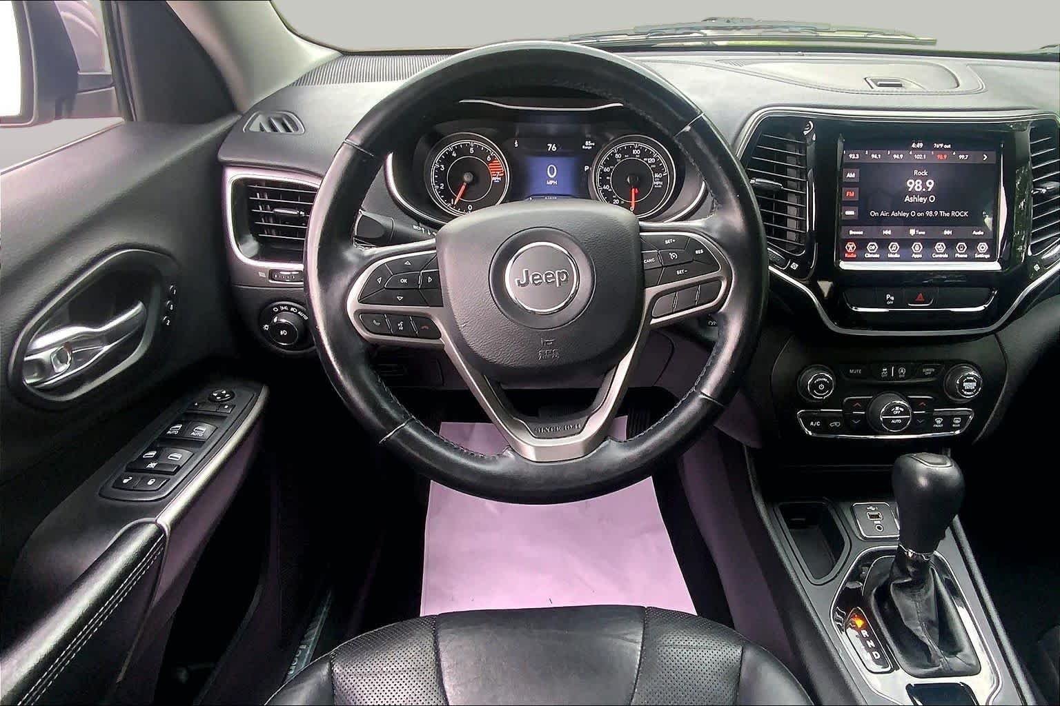 Pre-Owned 2019 Jeep Cherokee Limited
