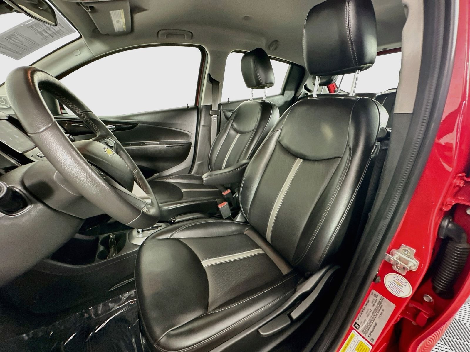 Used 2022 Red Hot Chevrolet 2LT image 20