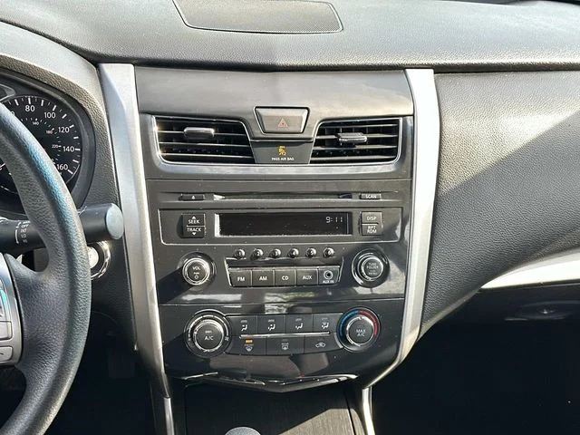 Used 2013 Silver Nissan 2.5 S image 17