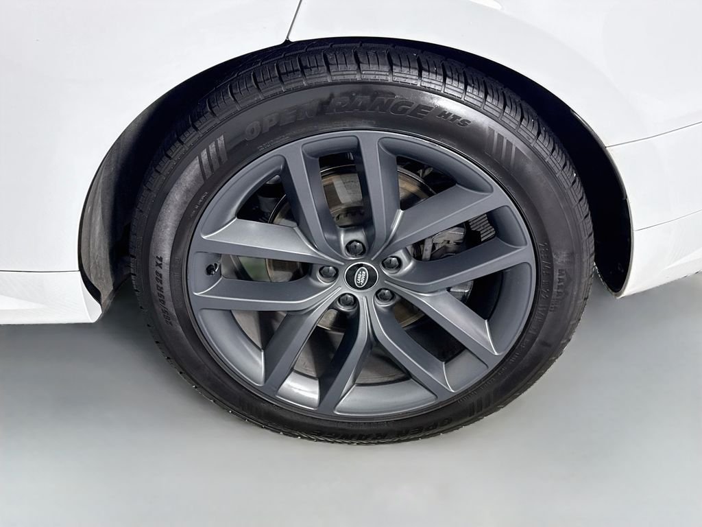Certified Used 2023 White Land Rover SE Dynamic image 23