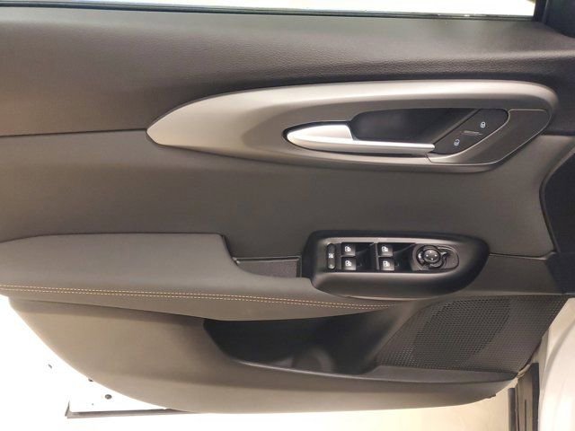 Used 2025 Milano White Alfa Romeo Base image 21