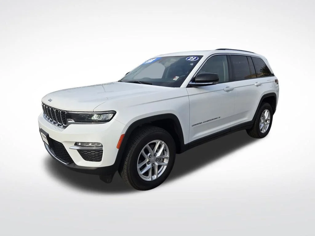 Used 2023 White Jeep Limited image 7