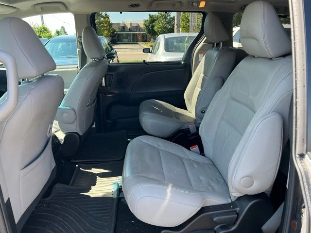 Used 2017 Silver Toyota Limited Premium image 7