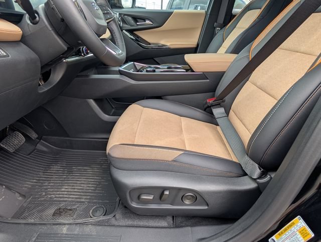 New 2027 Mosaic Black Metallic Chevrolet ACTIV image 9