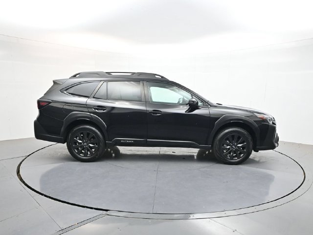Used 2023 Crystal Black Silica Subaru Onyx Edition image 8