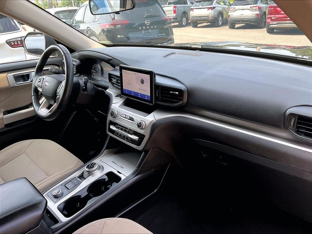 Used 2022 Black Ford XLT image 14