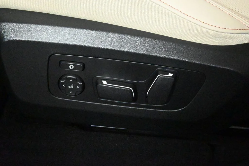 Used 2026 Gray BMW 30 xDrive image 26