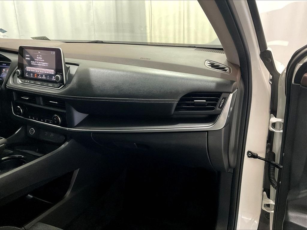 Used 2023 White Nissan SV image 13