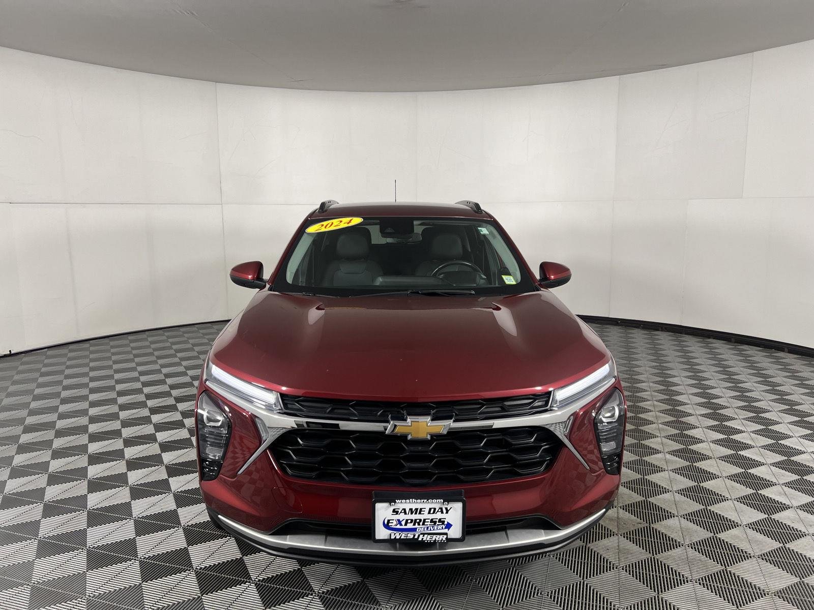 Used 2024 Crimson Metallic Chevrolet LT image 5