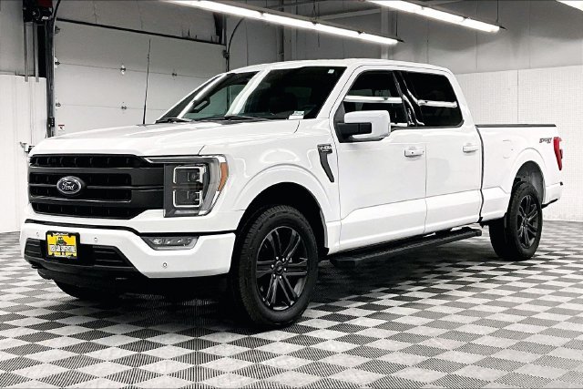 Used 2022 Oxford White Ford Lariat image 12