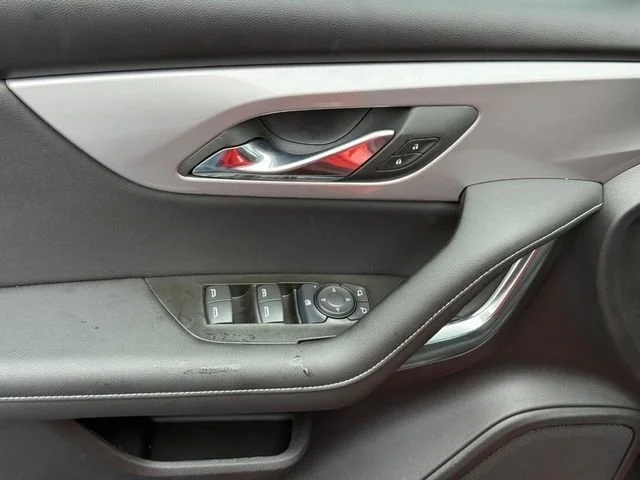 Used 2025 Habanero Orange Chevrolet 2LT image 17