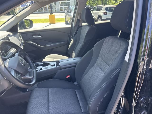 2025 Nissan Rogue SV - Photo 15