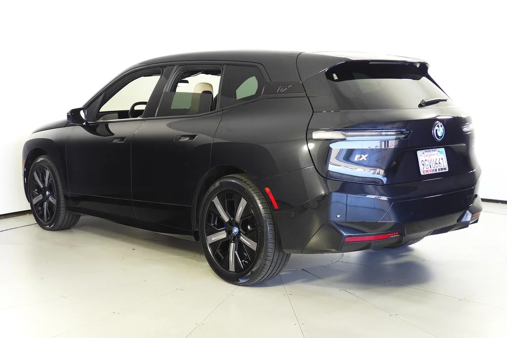Used 2024 Black BMW xDrive50 image 8