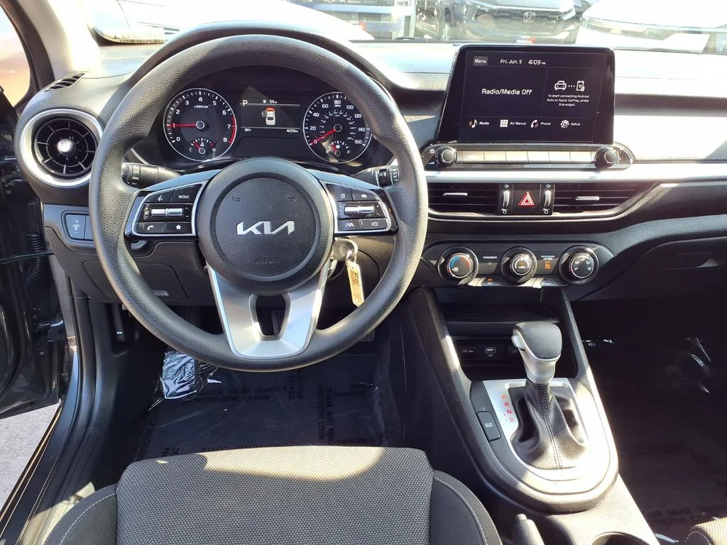 Certified Used 2024 Gray Kia LX image 9