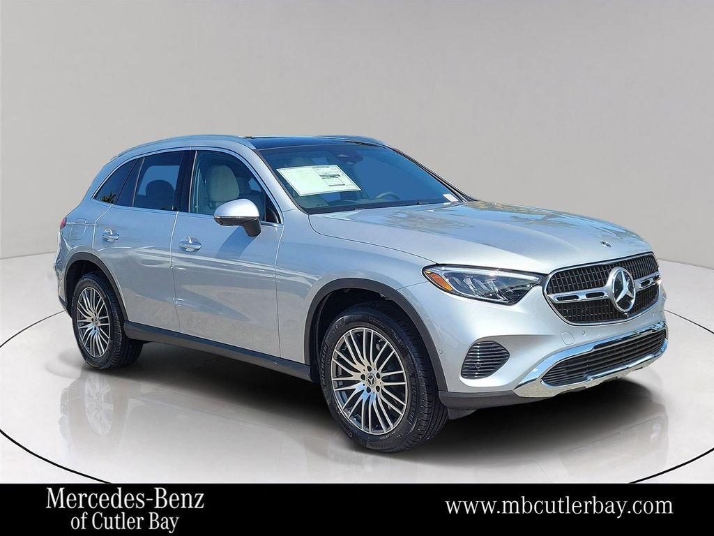2026 Mercedes-Benz GLC GLC 300 4MATIC's photo